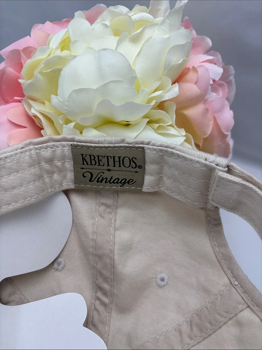 KBETHOS Women’s Vintage Style‎ Cream Baseball Cap with Pastel Floral Accent